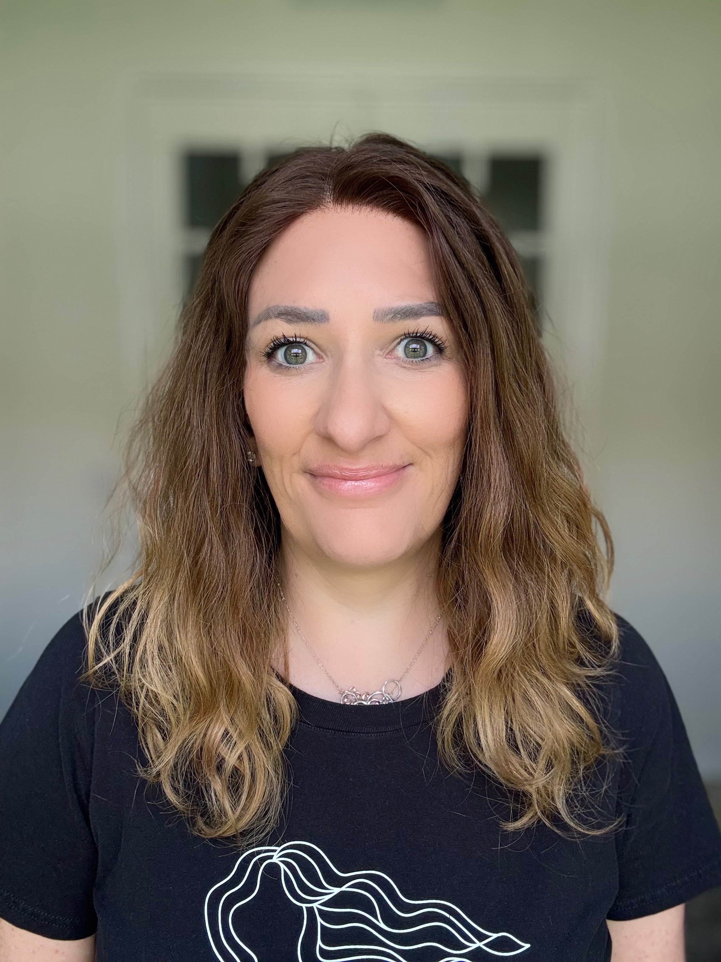 "Juniper" Wavy Lace Top Wig (S)