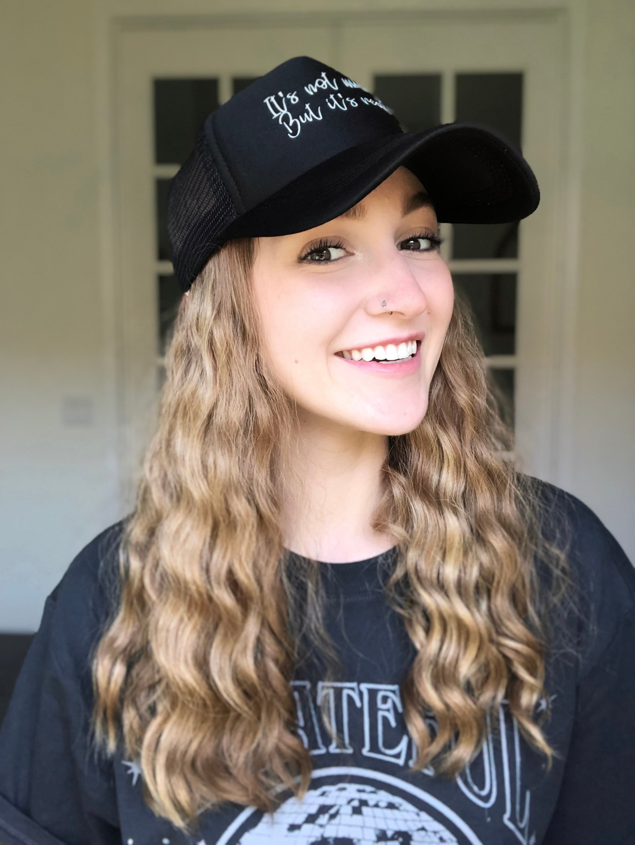 "Marina" Curly Hat Wig (S)