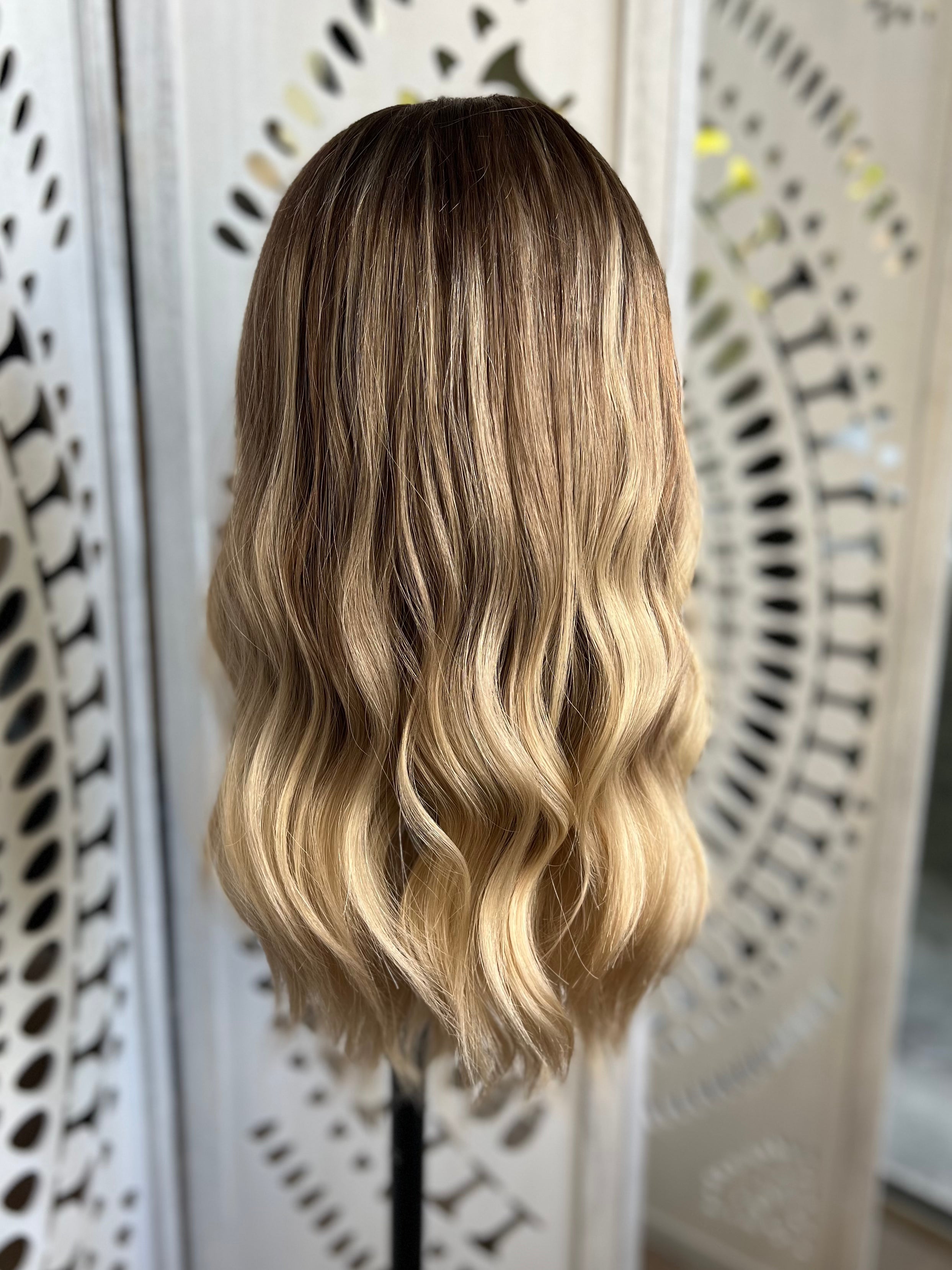 "Lucia" Lace Top Wig (M)