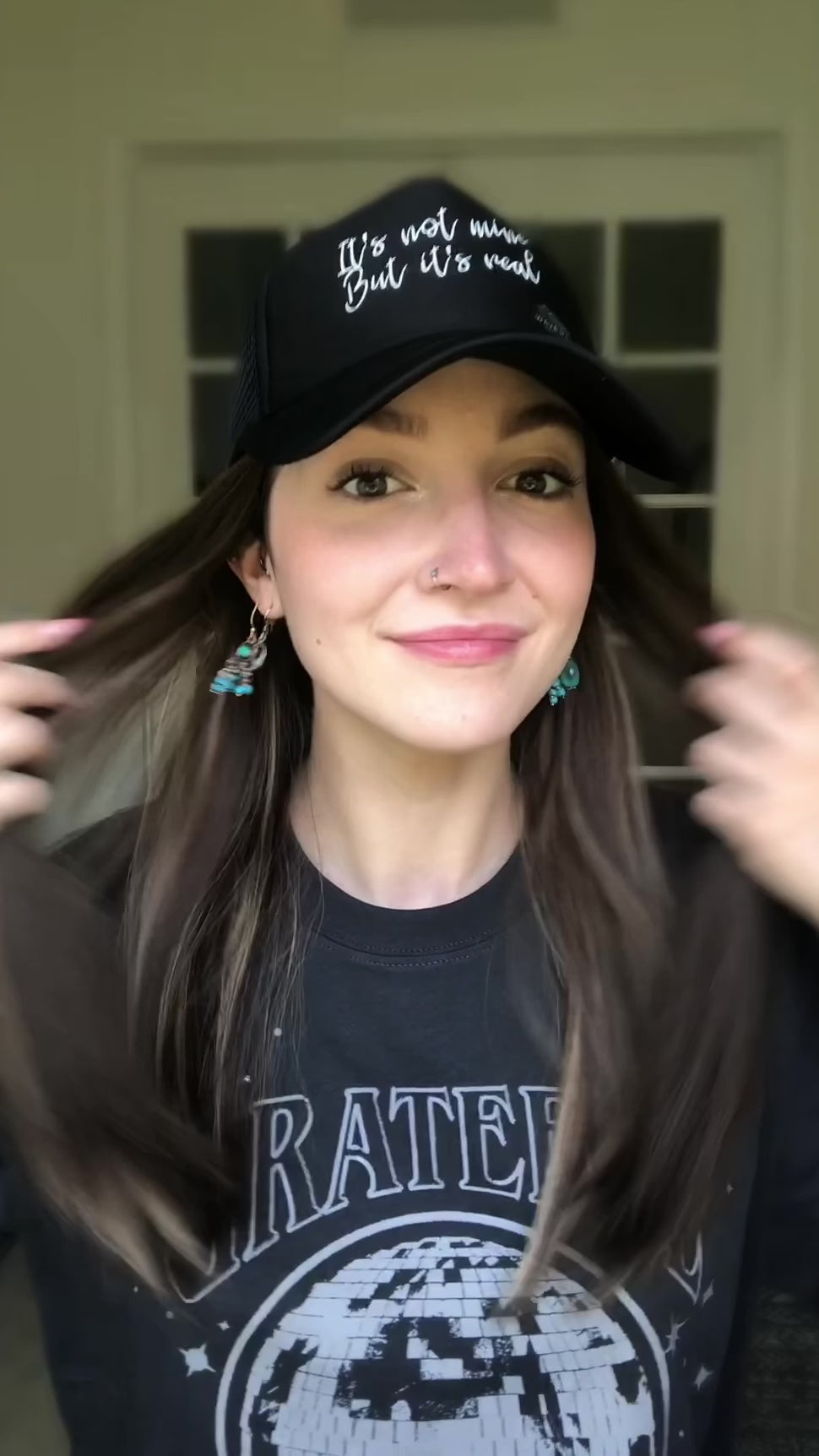 "Jennifer" Hat Wig (M)