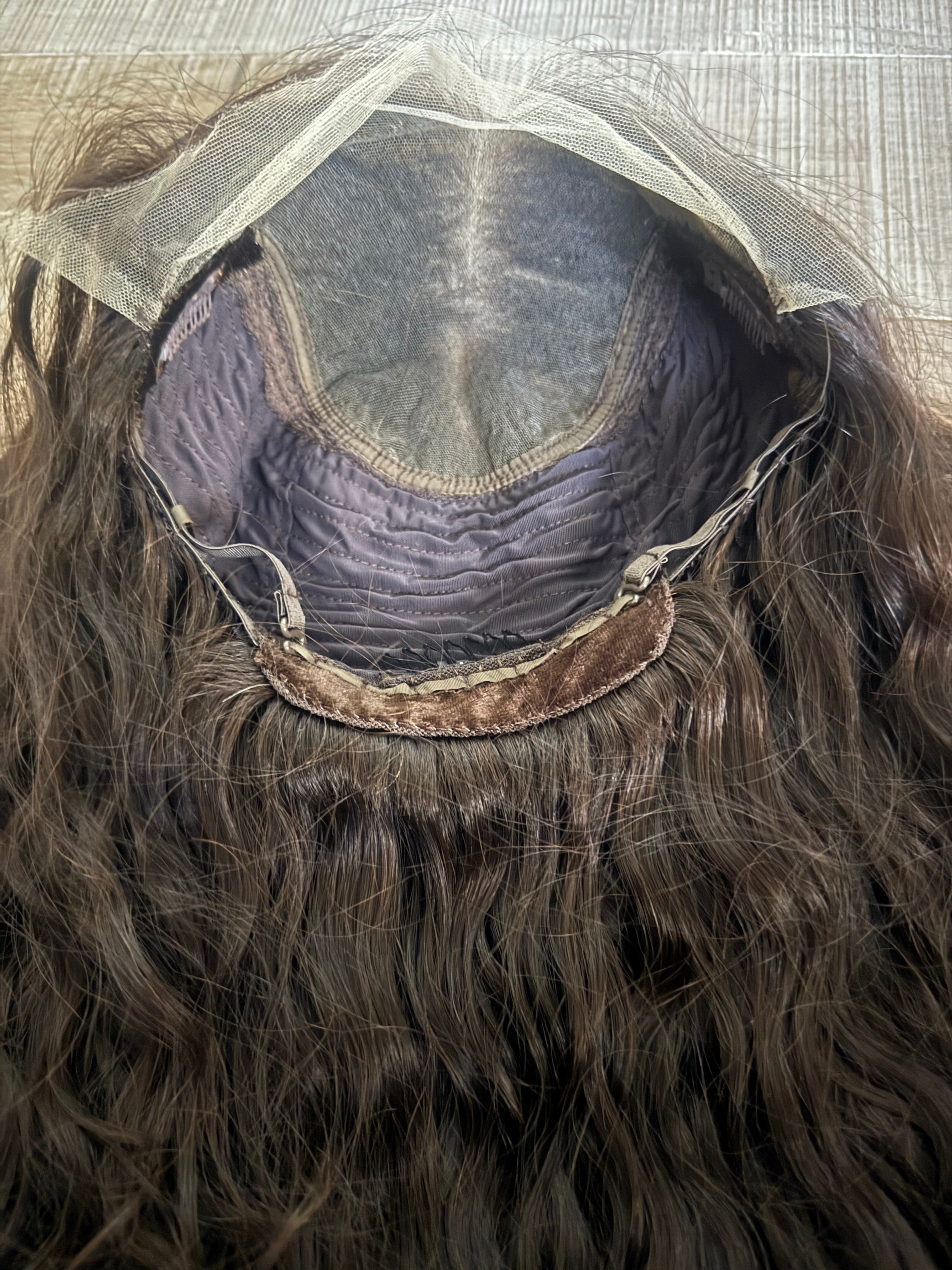 &quot;Kelda&quot; Curly Lace Top Wig (M)