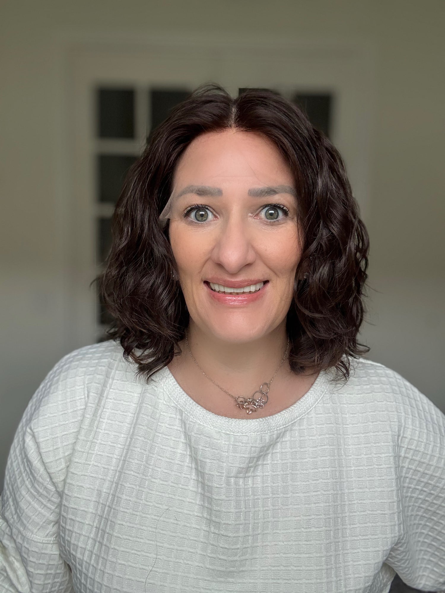 &quot;Isla&quot; Wavy Lace Top Wig (M)