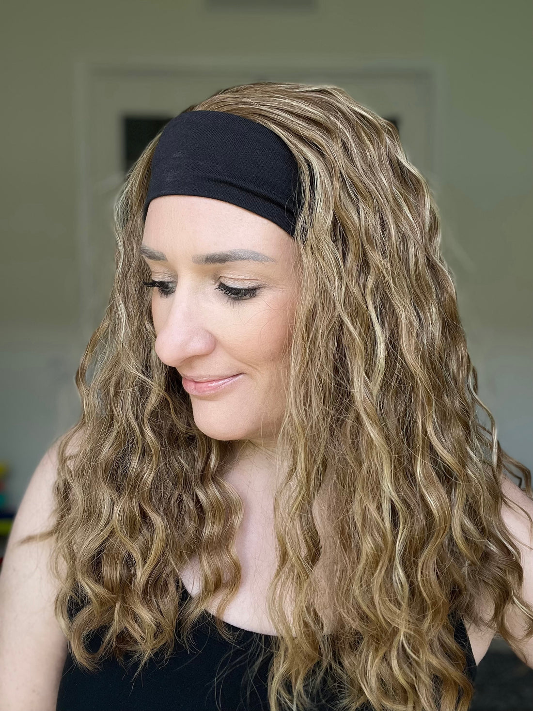 &quot;Jenna&quot; Curly Bandfall Wig (M) **Final Sale**
