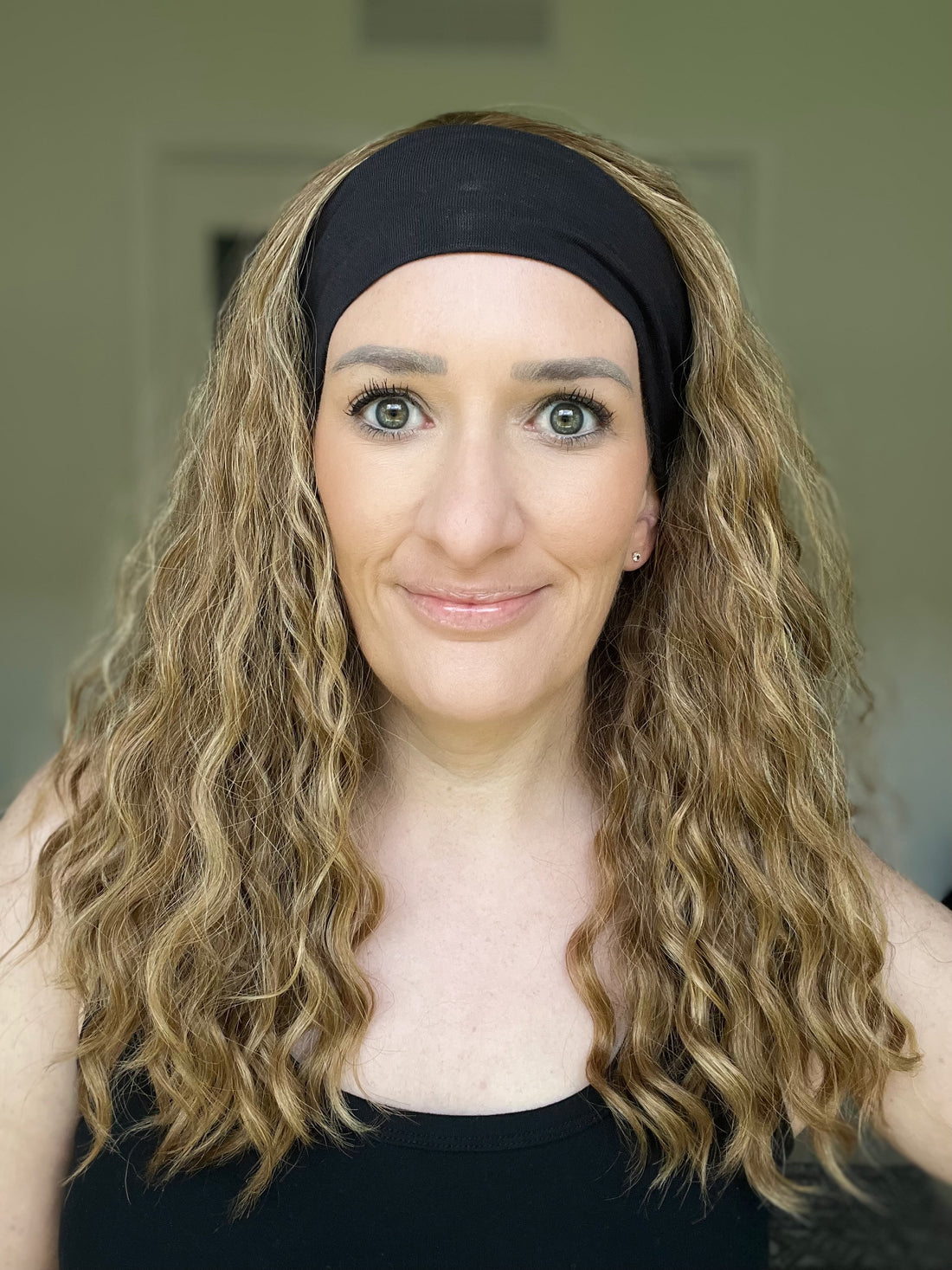&quot;Jenna&quot; Curly Bandfall Wig (M) **Final Sale**