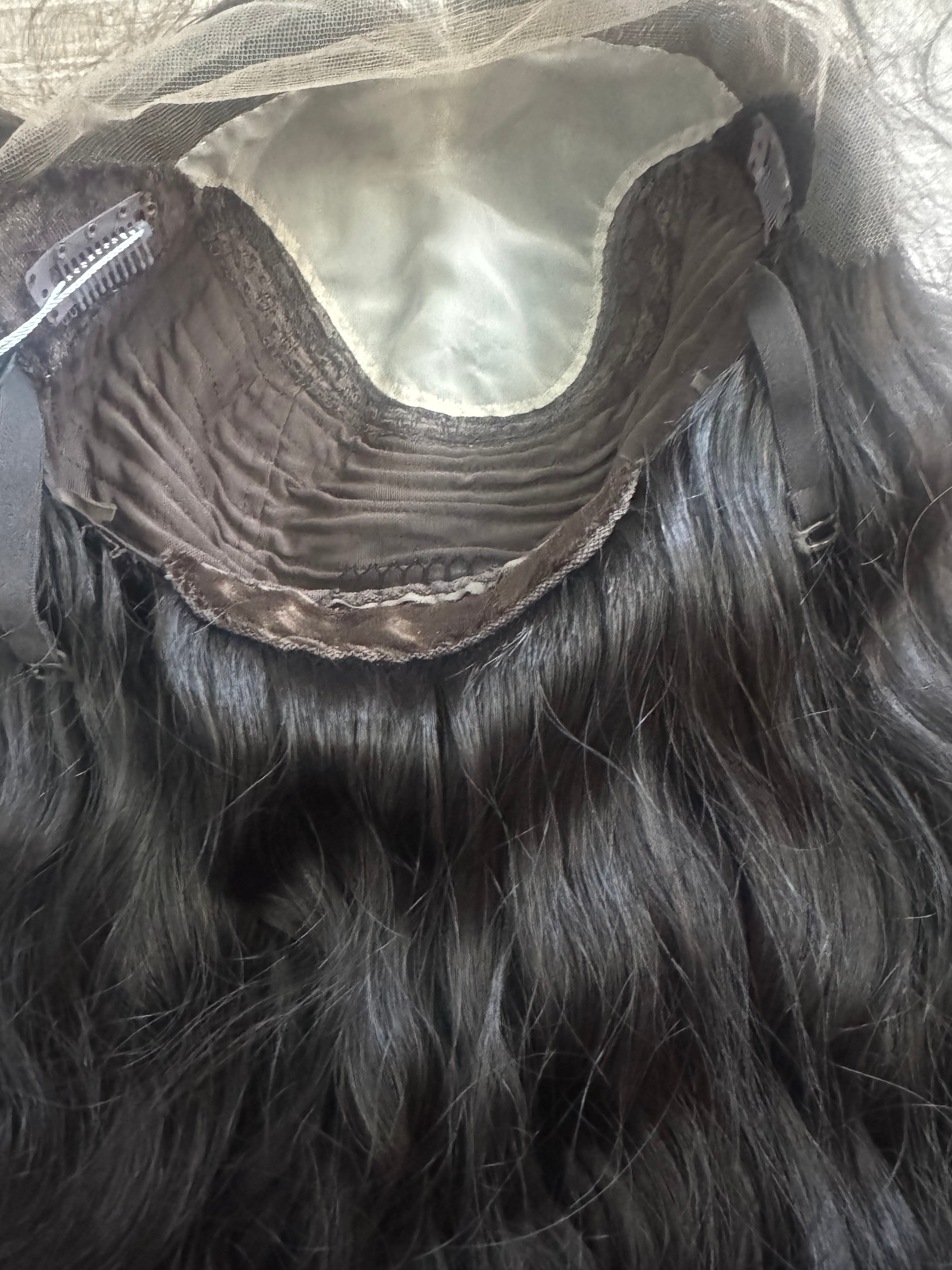 &quot;Lana&quot; Wavy Lace Top Wig (M)