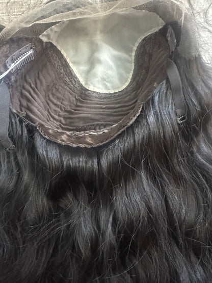 &quot;Lana&quot; Wavy Lace Top Wig (M)